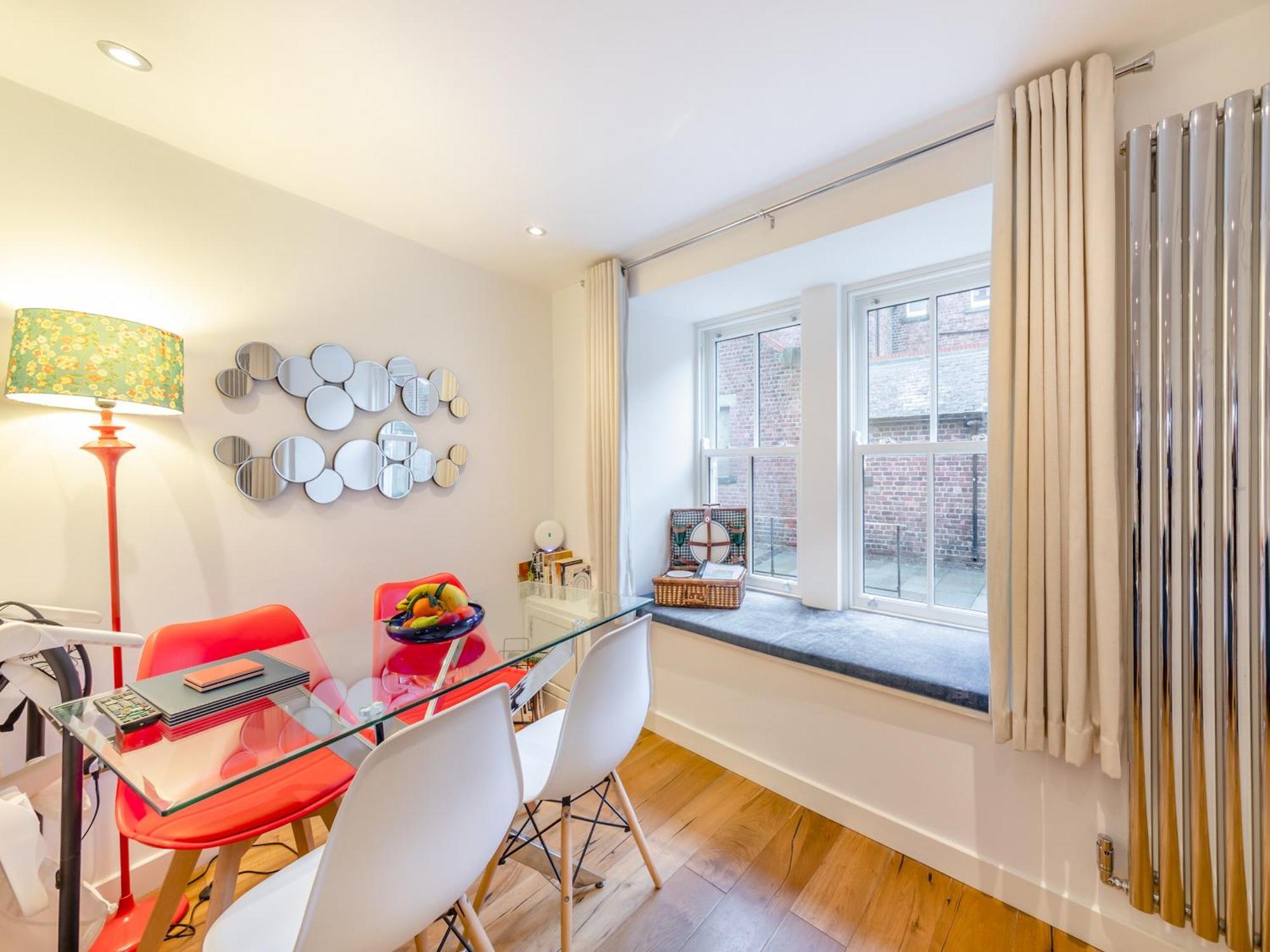 Town Square Apartment - Uk45611 Alnwick Buitenkant foto